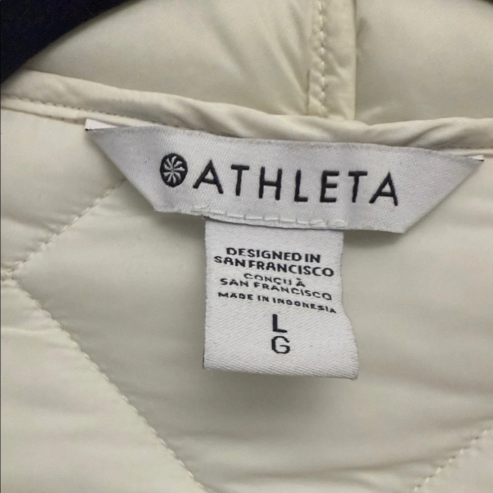 ATHLETA Women’s White Quilted Puffer Jacket size LARGE vguc shawl lightweight - Picture 4 of 11